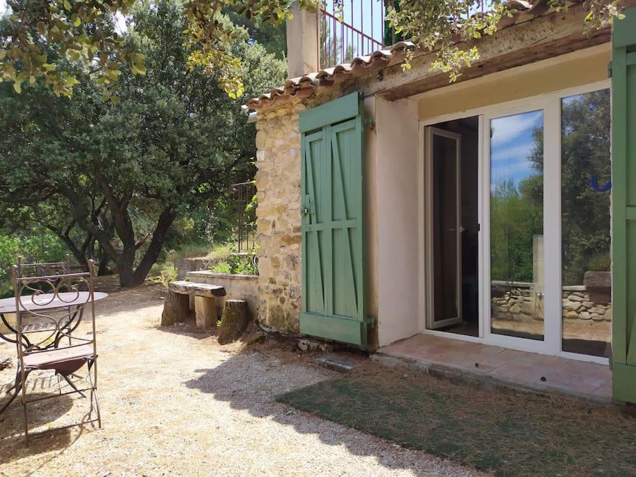 Sous les Chênes Vila Peypin-d'Aigues Exterior foto